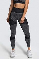 Load image into Gallery viewer, Black Booty Pop Seamless Leggings