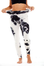Load image into Gallery viewer, Scrunch Flex Tie-Dye Leggings